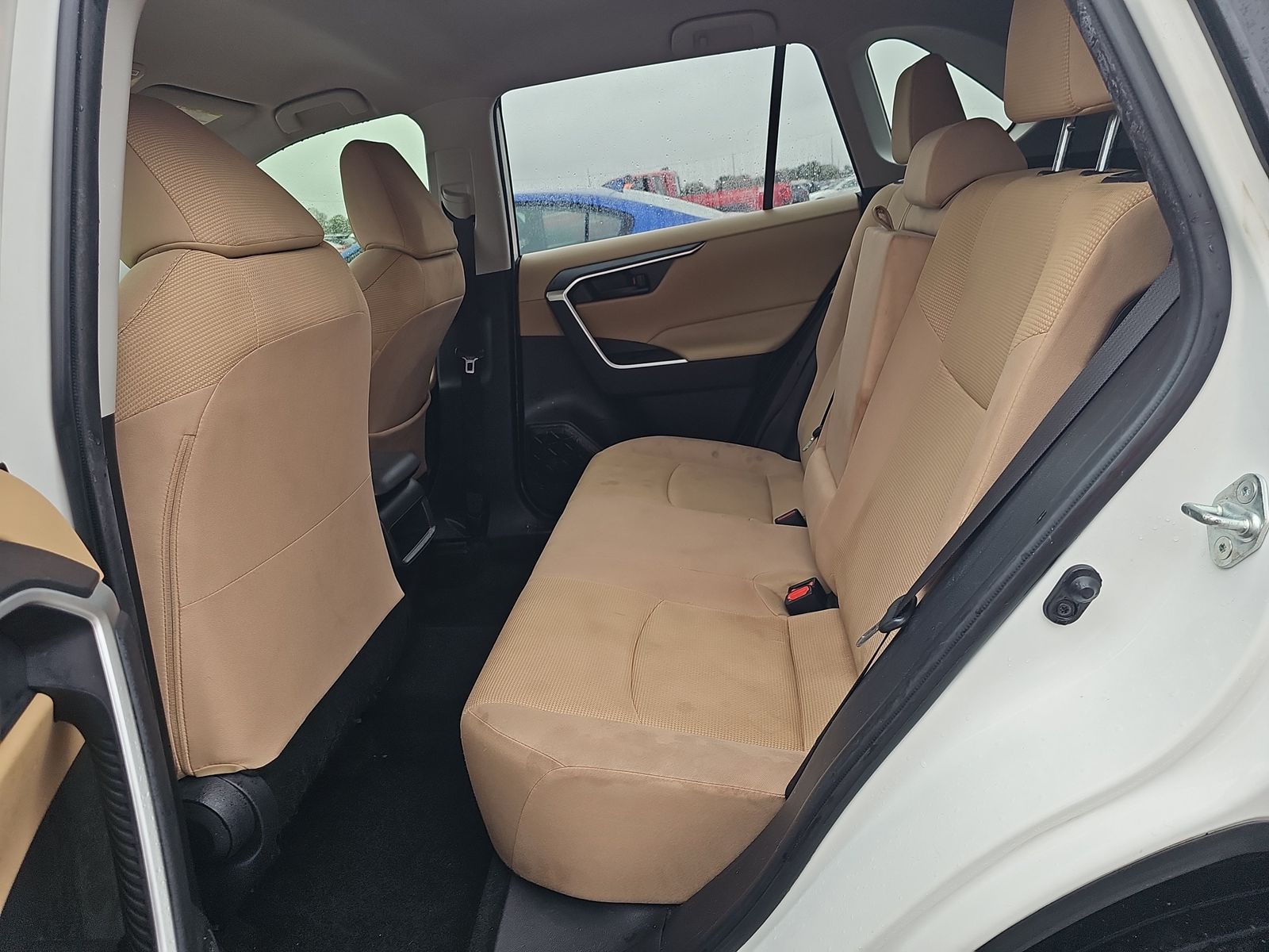 2020 Toyota RAV4 LE FWD