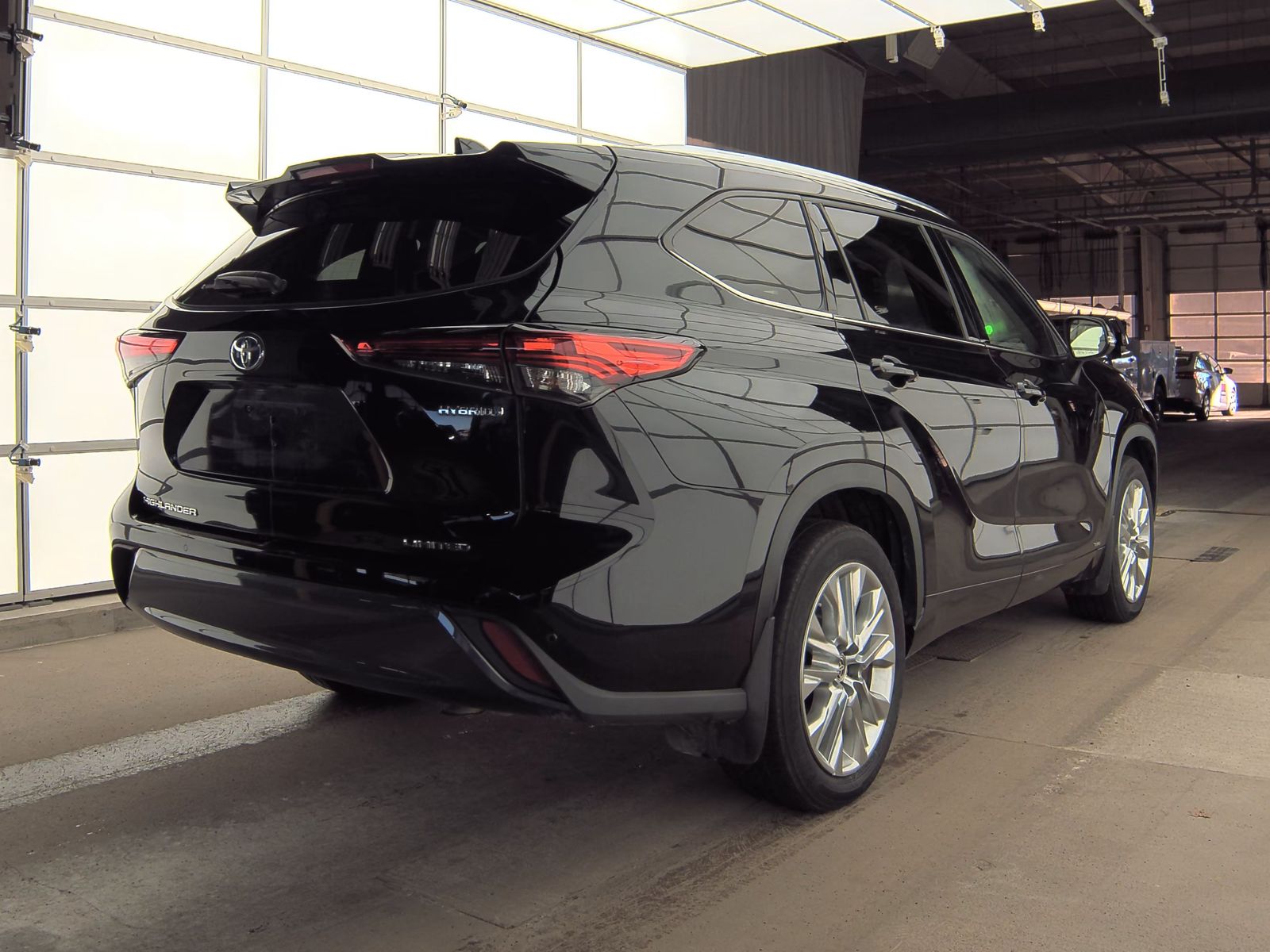 2022 Toyota Highlander Hybrid Limited AWD