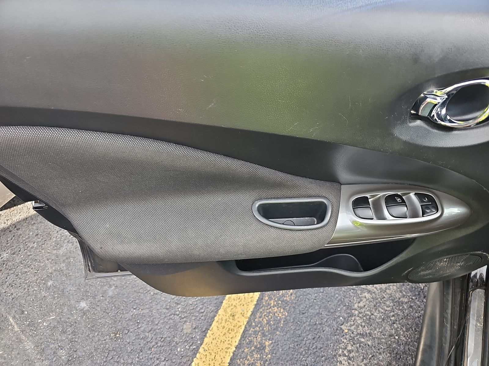 2012 Nissan JUKE SV FWD