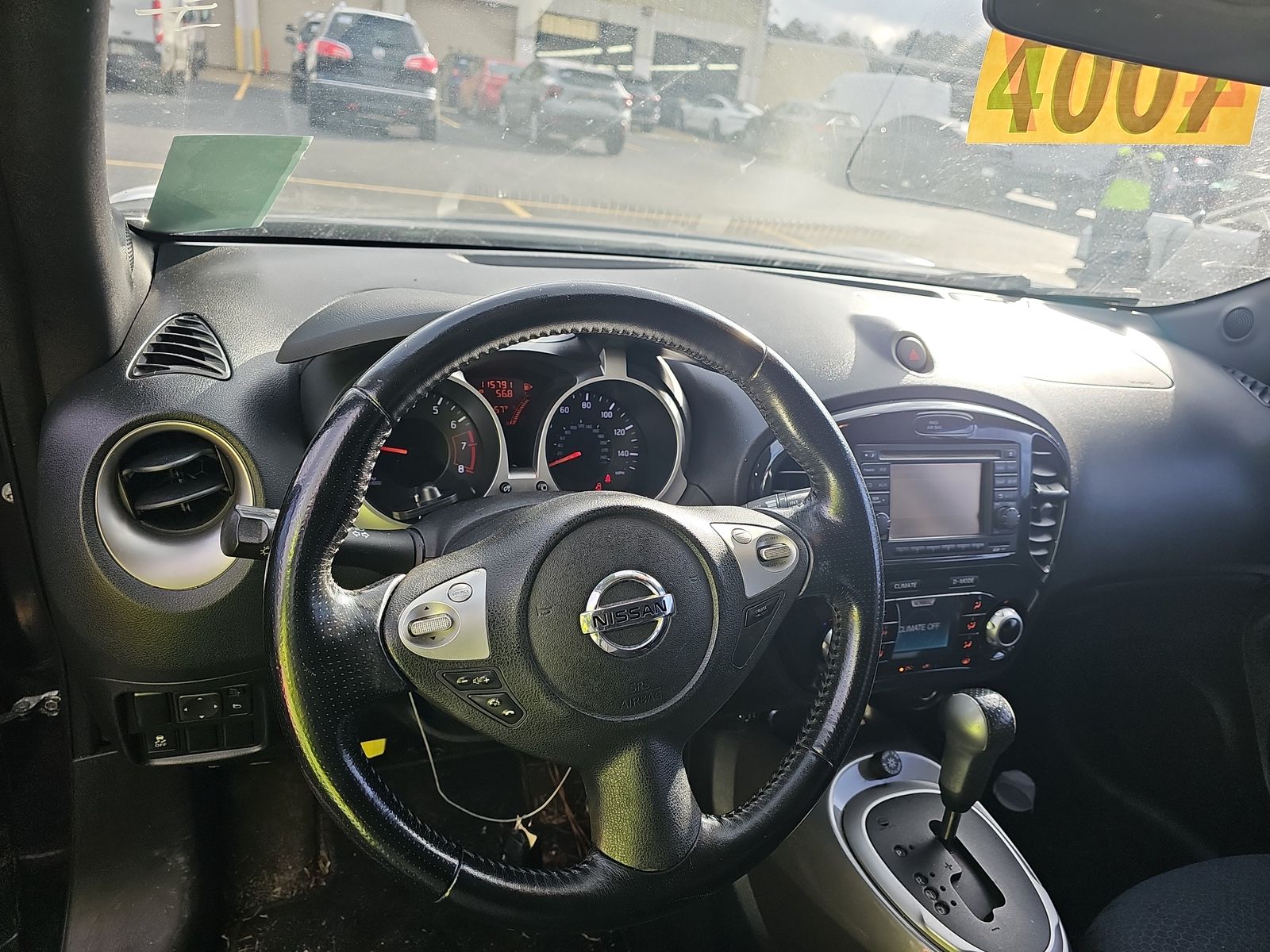 2012 Nissan JUKE SV FWD