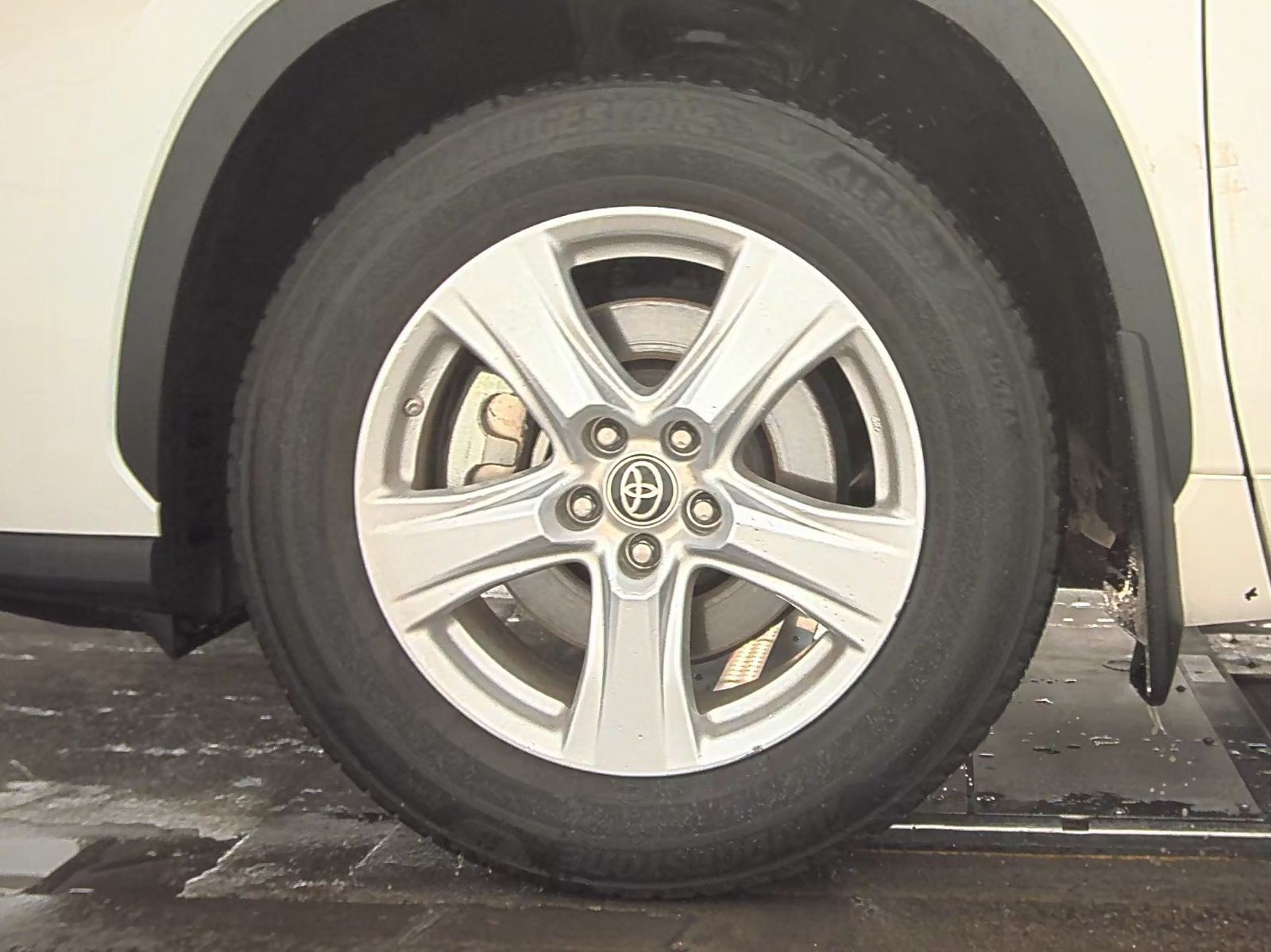 2021 Toyota Highlander Hybrid LE AWD