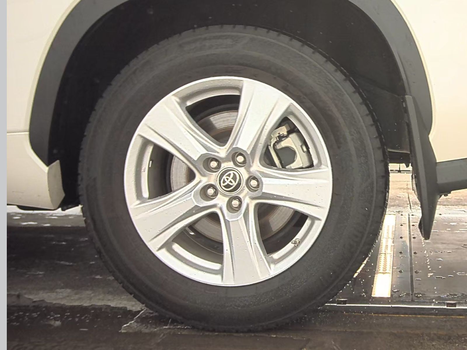 2021 Toyota Highlander Hybrid LE AWD