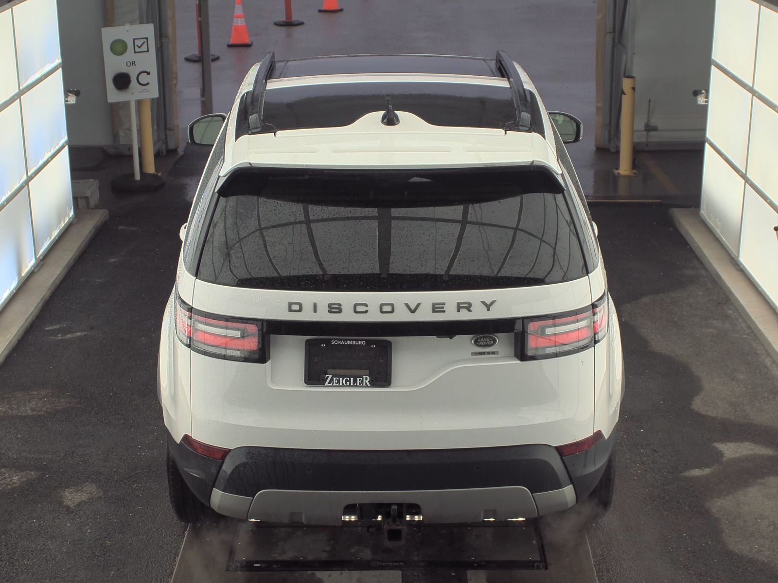 2017 Land Rover Discovery HSE AWD