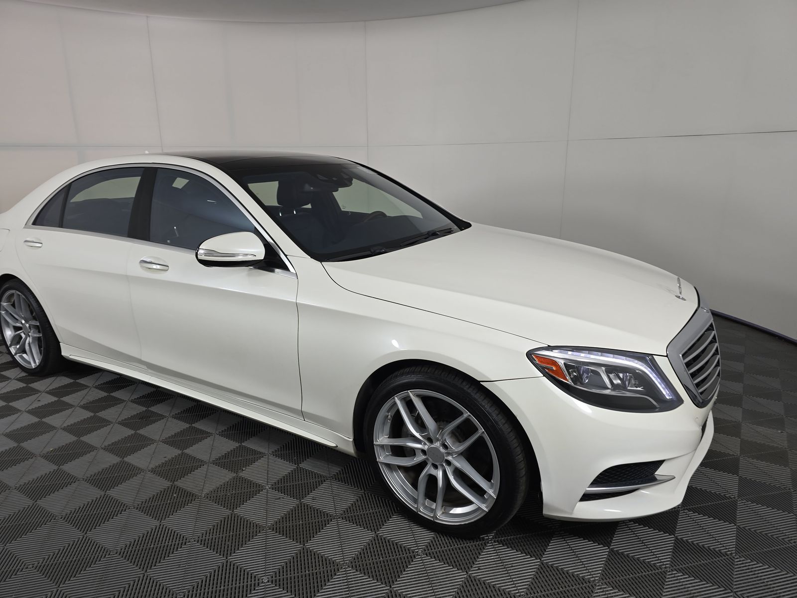2015 Mercedes-Benz S-Class S 550 RWD