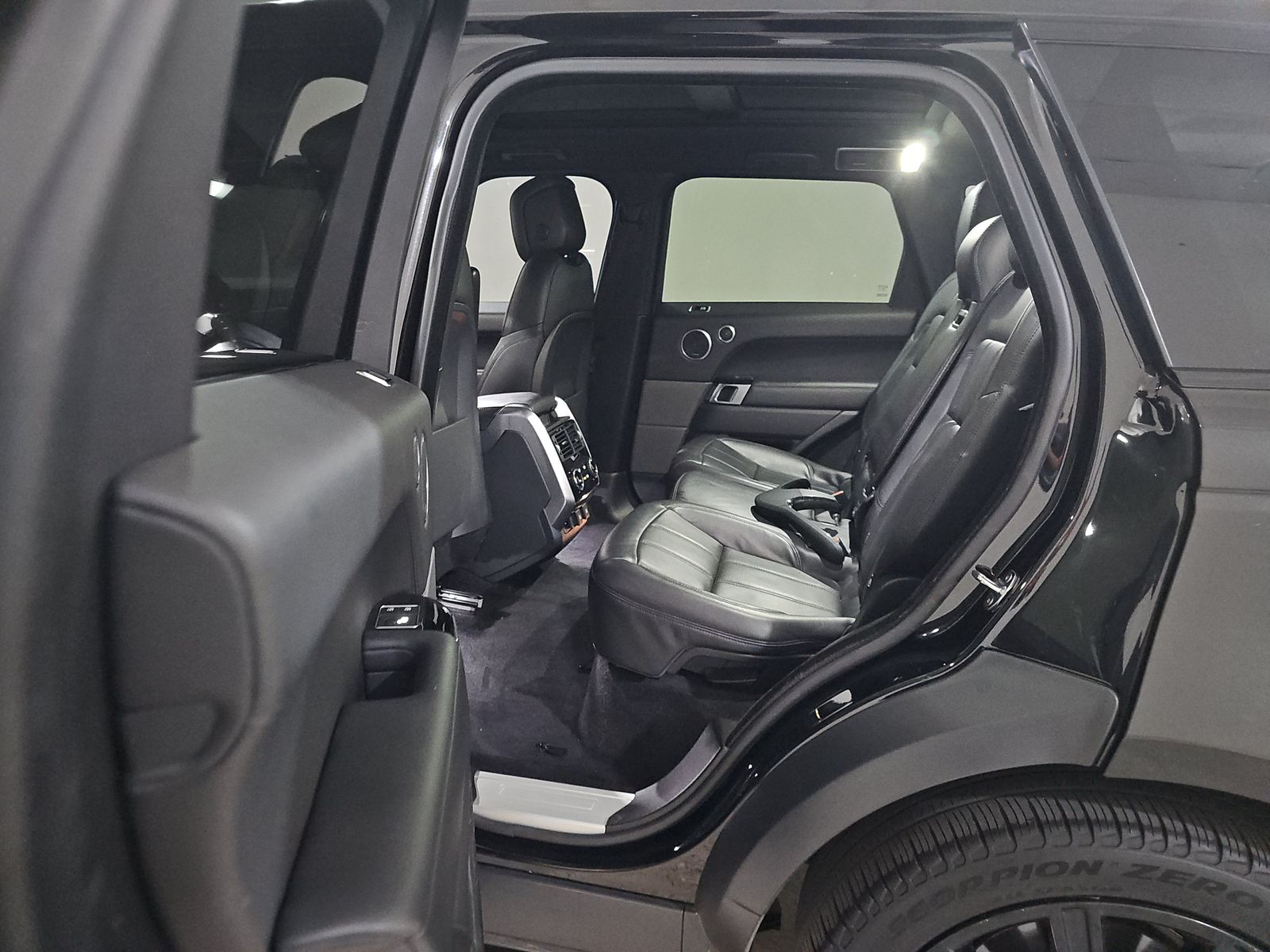 2021 Land Rover Range Rover Sport HSE Silver Edition AWD