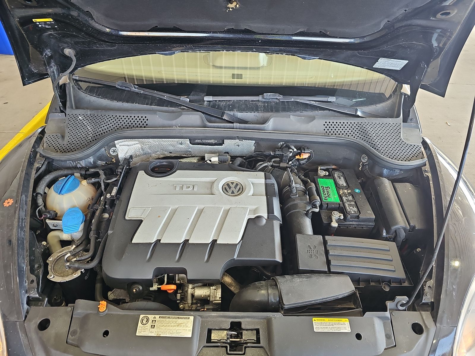 2013 Volkswagen Beetle 2.0L TDI FWD