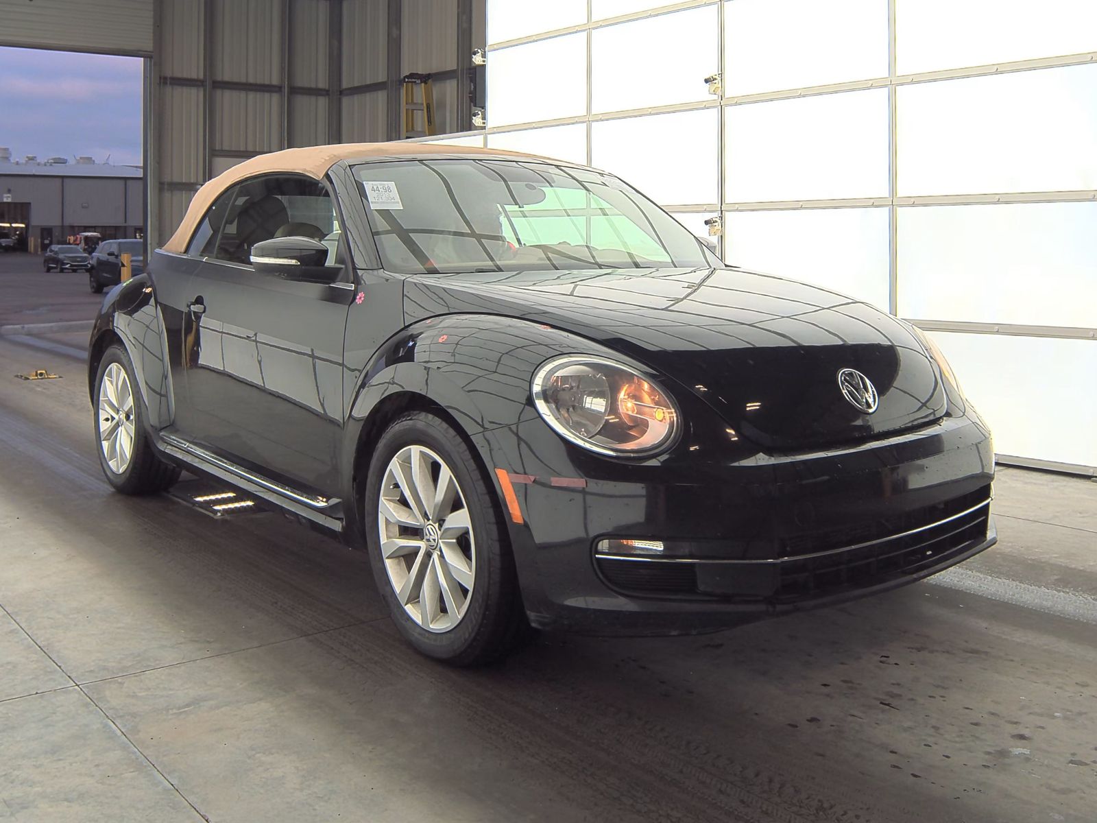 2013 Volkswagen Beetle 2.0L TDI FWD