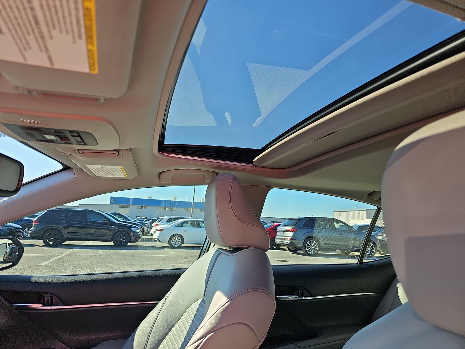 2022 Toyota Camry SE FWD