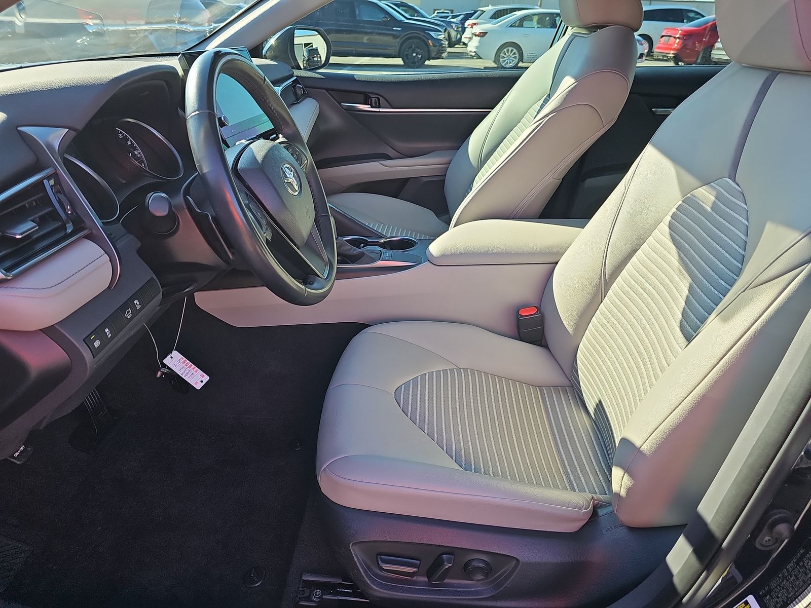 2022 Toyota Camry SE FWD