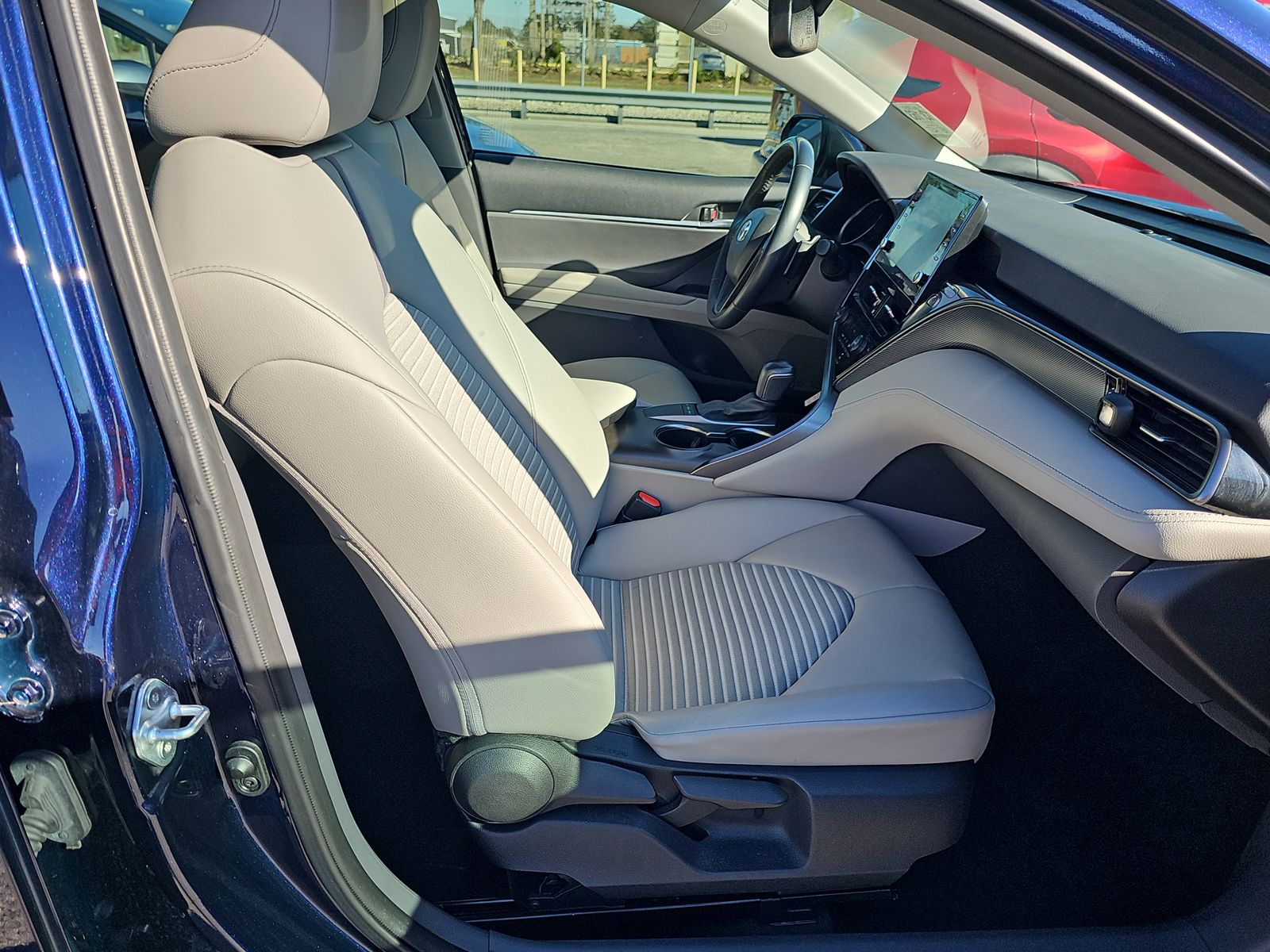 2022 Toyota Camry SE FWD