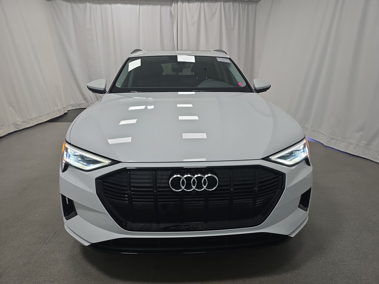 2022 Audi e-tron Premium AWD