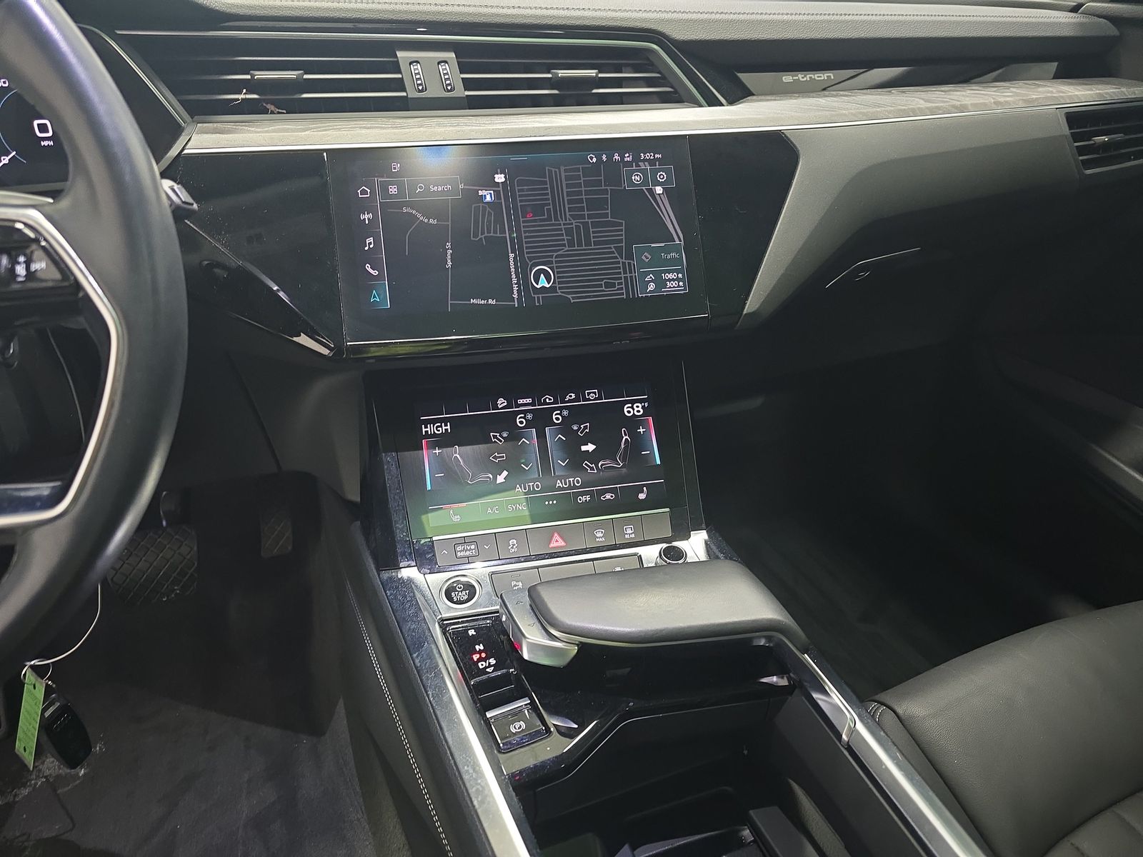 2022 Audi e-tron Premium AWD