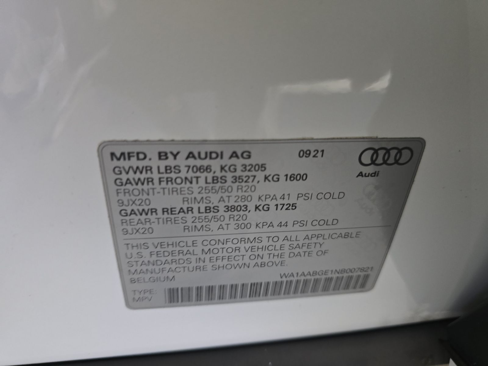 2022 Audi e-tron Premium AWD