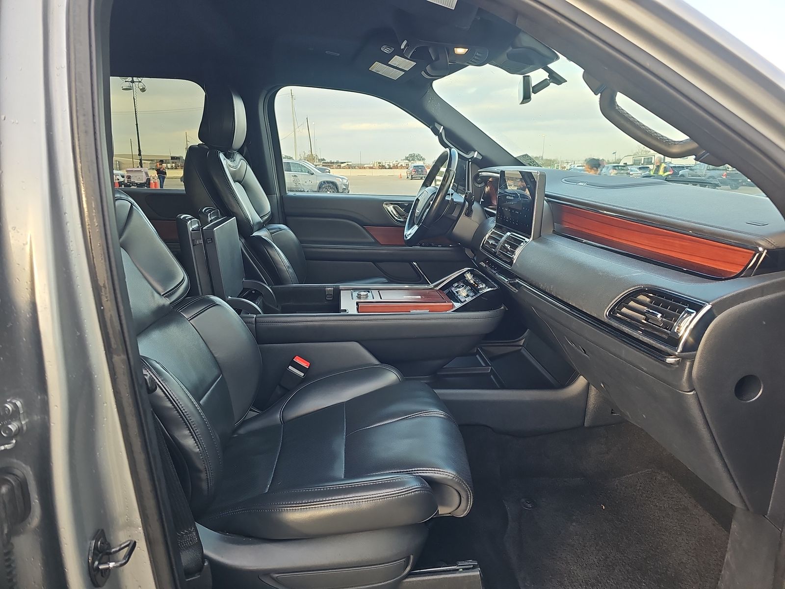 2022 Lincoln Navigator L Standard AWD