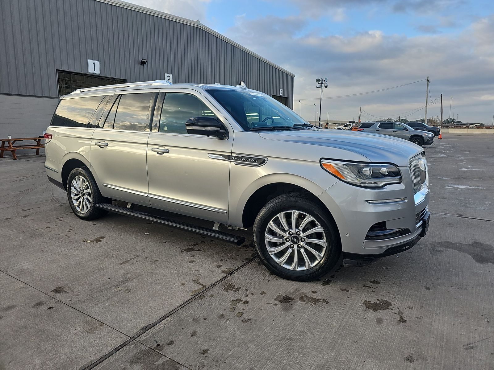 2022 Lincoln Navigator L Standard AWD