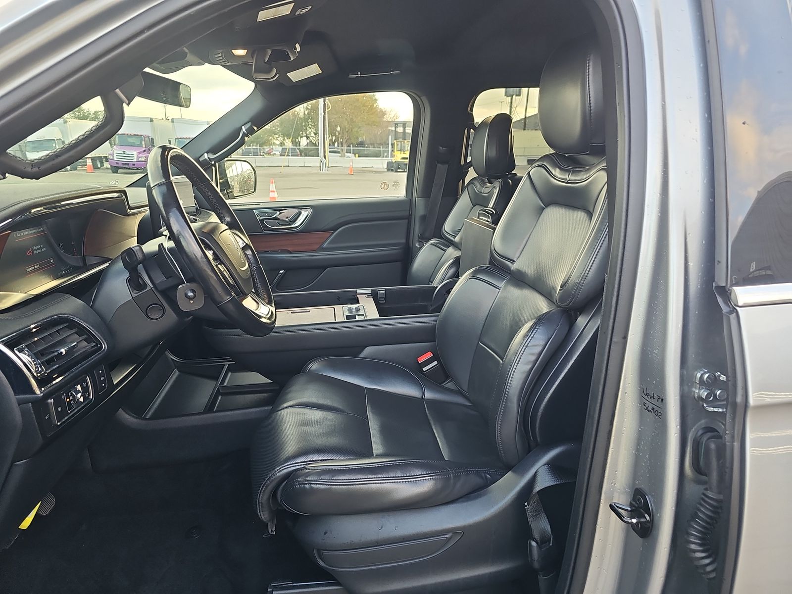 2022 Lincoln Navigator L Standard AWD