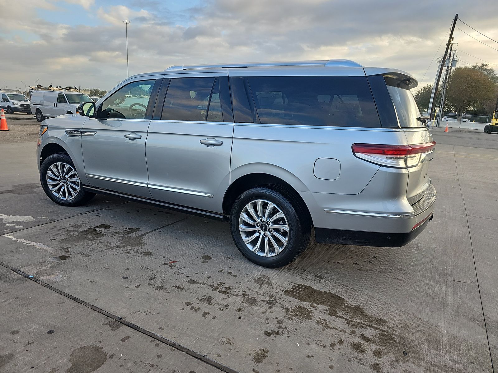 2022 Lincoln Navigator L Standard AWD
