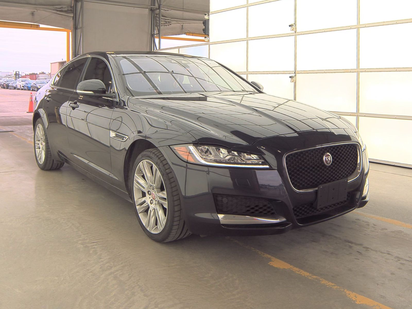 2016 Jaguar XF 35t Premium FWD