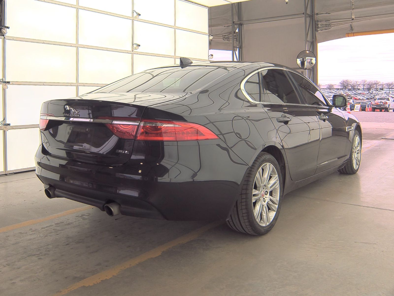 2016 Jaguar XF 35t Premium FWD