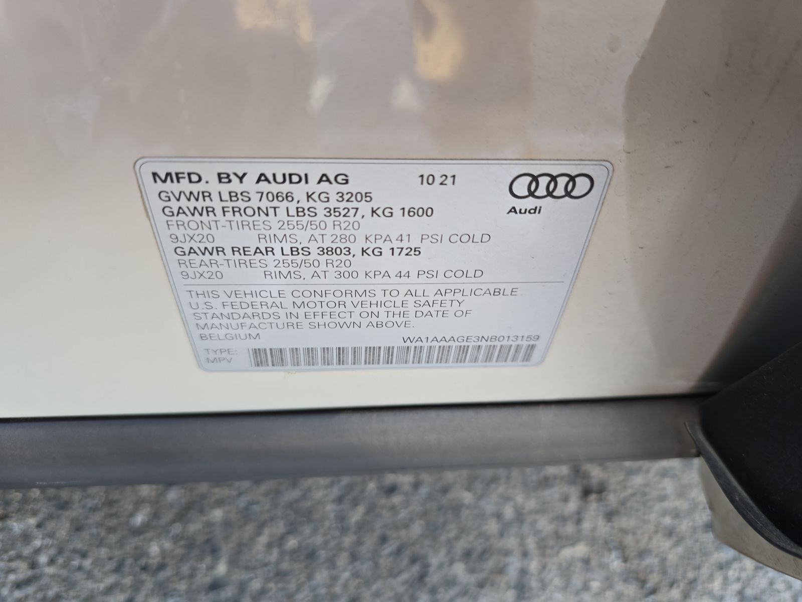 2022 Audi e-tron Premium AWD