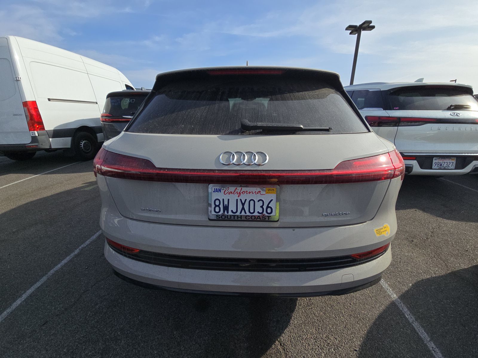 2022 Audi e-tron Premium AWD