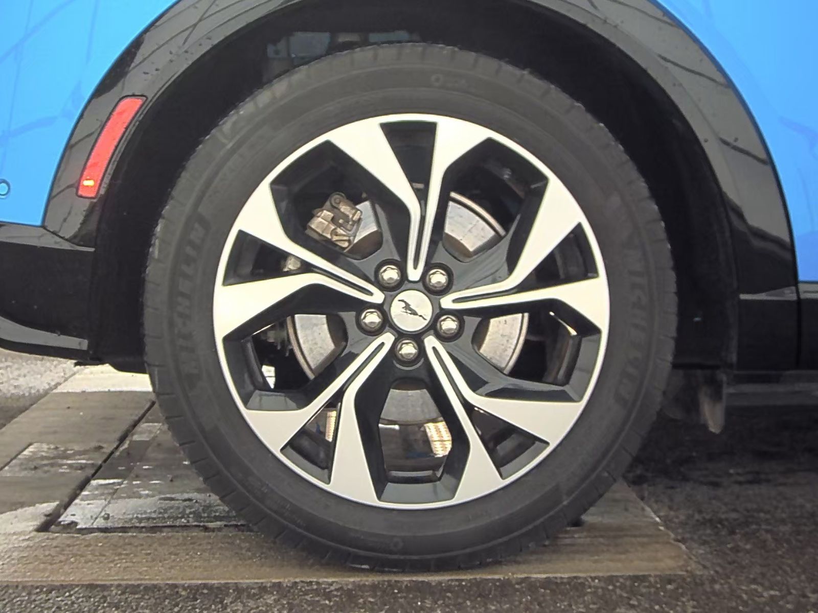 2023 Ford Mustang Mach-E Premium AWD