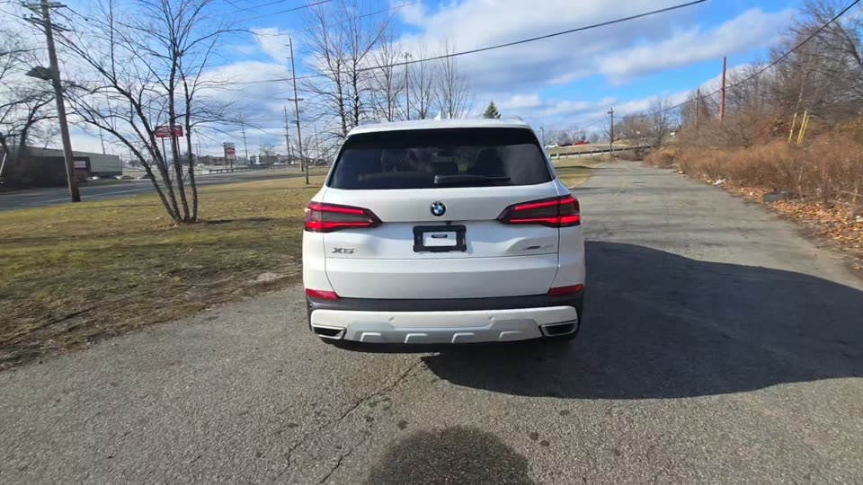 2022 BMW X5 xDrive40i AWD