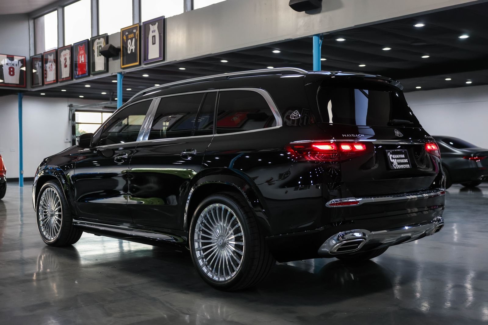 Mercedes-Benz GLS 600 4MATIC снимка Mercedes-Benz GLS 600 4MATIC