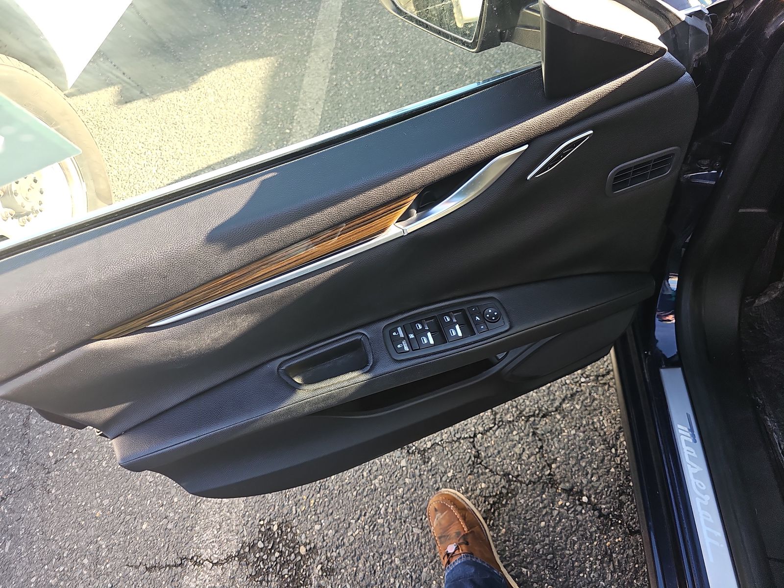 2014 Maserati Ghibli Base FWD