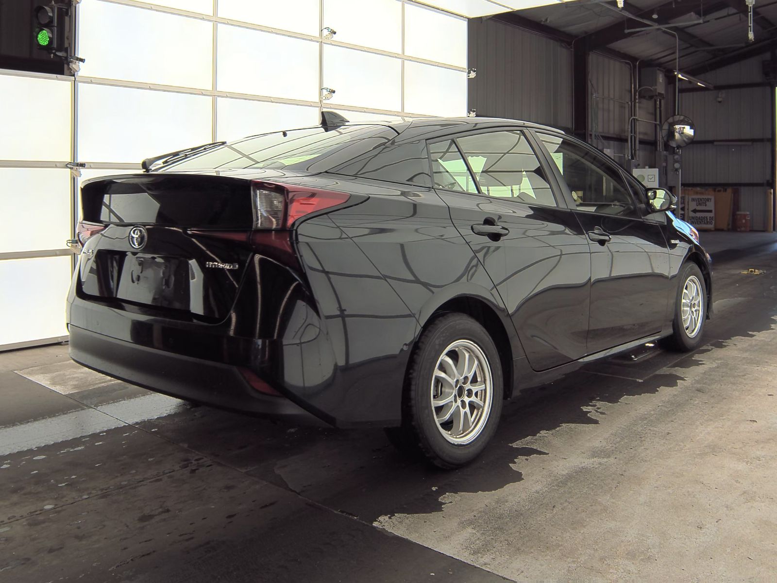 2021 Toyota Prius LE FWD