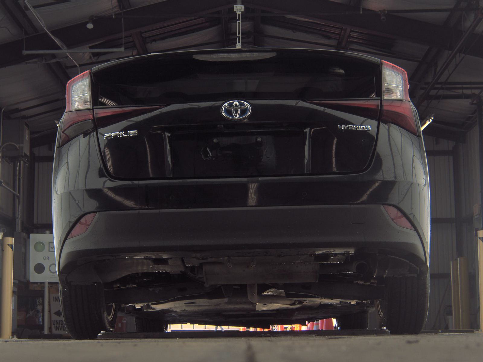 2021 Toyota Prius LE FWD