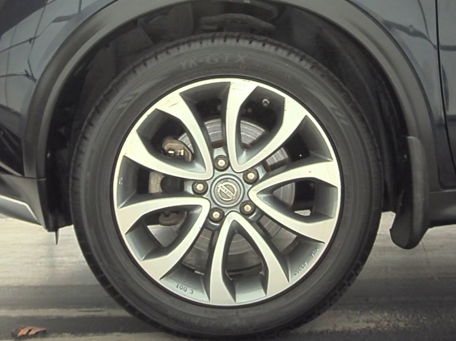 2012 Nissan JUKE SV FWD