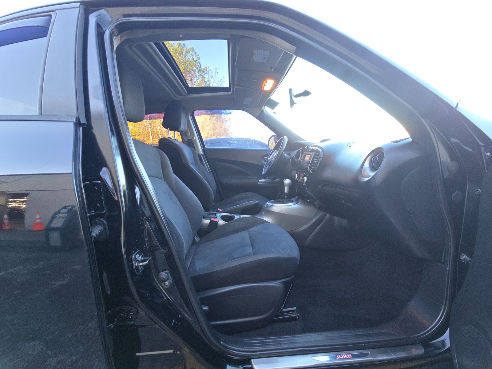 2012 Nissan JUKE SV FWD