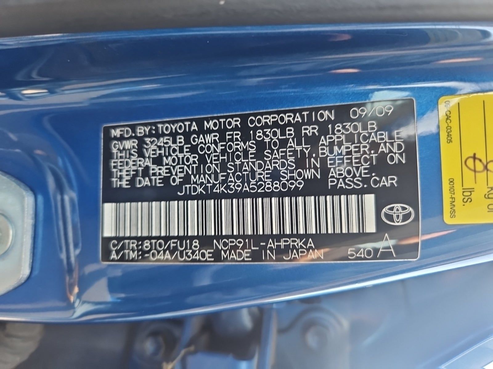 2010 Toyota Yaris Base FWD