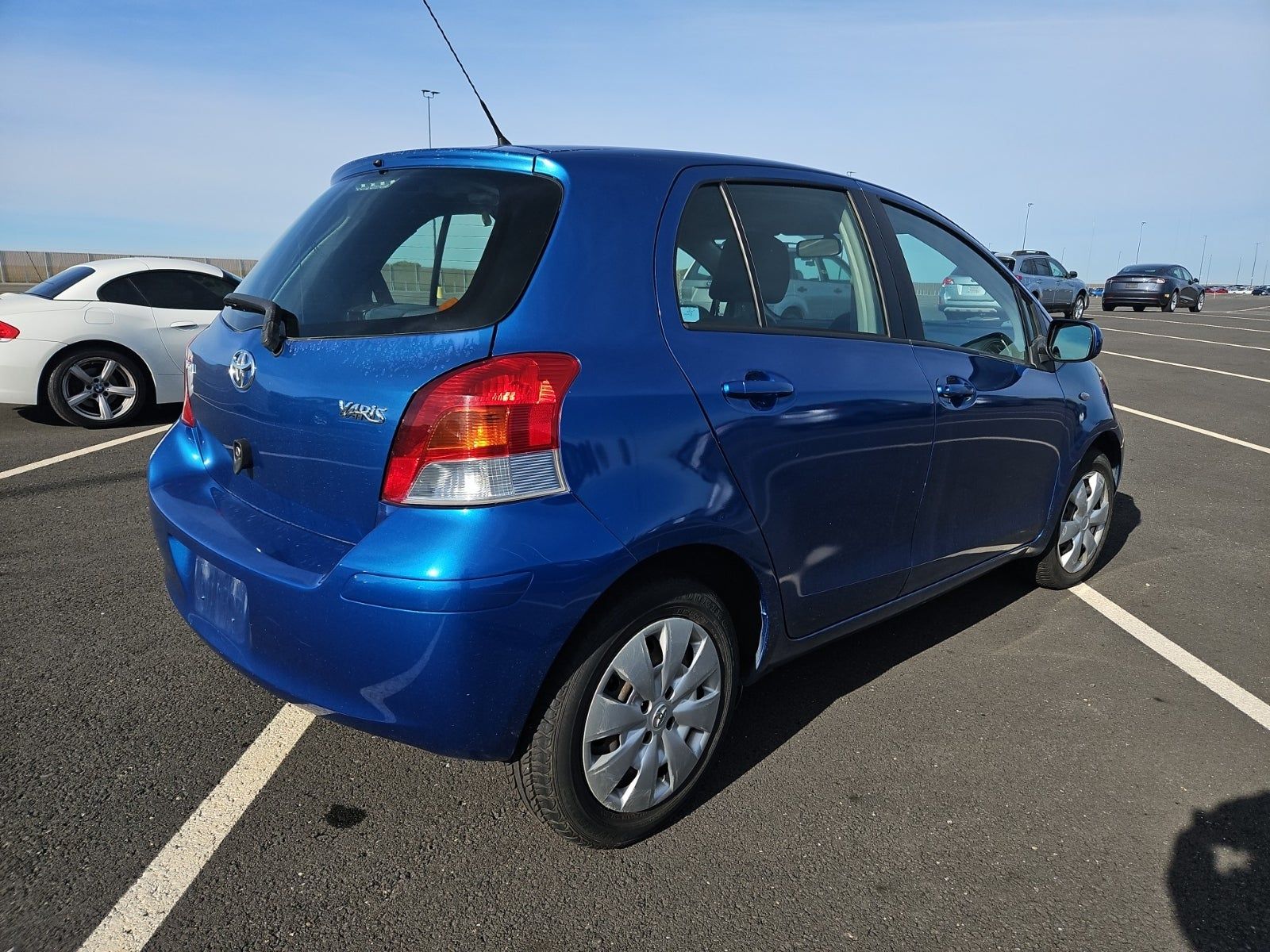 2010 Toyota Yaris Base FWD