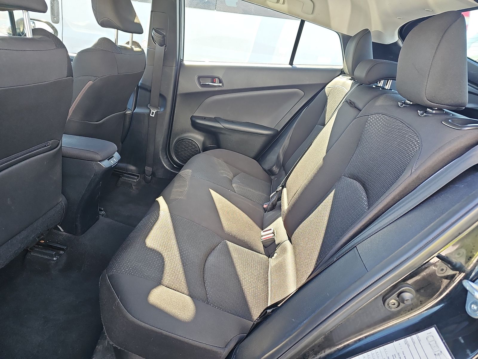 2021 Toyota Prius LE FWD