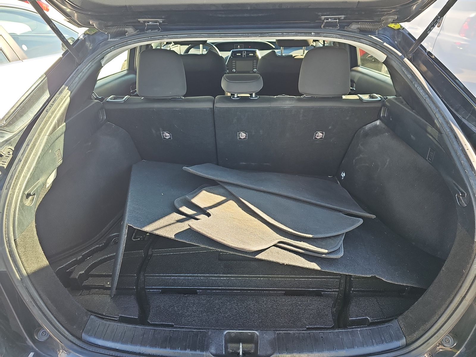 2021 Toyota Prius LE FWD