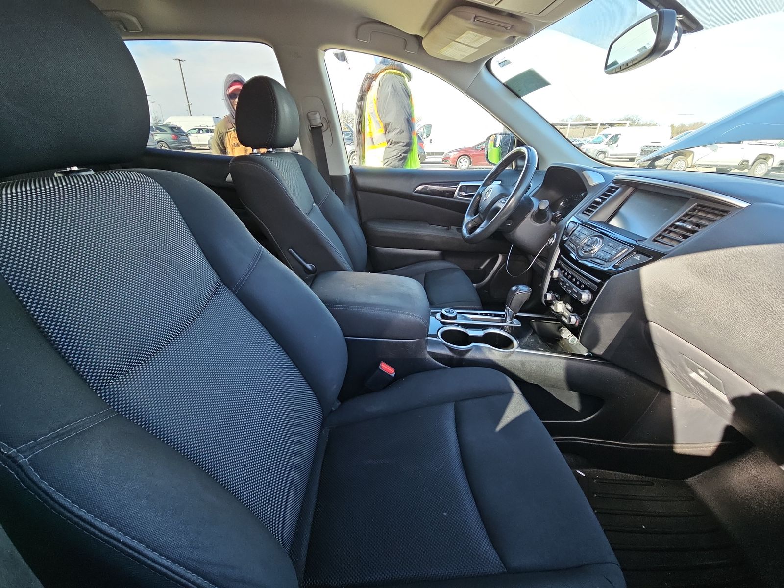 2017 Nissan Pathfinder SV AWD