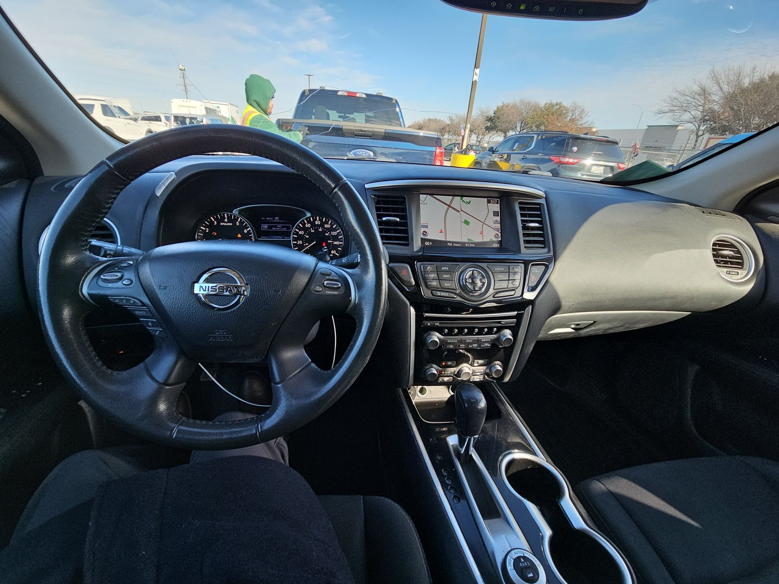 2017 Nissan Pathfinder SV AWD