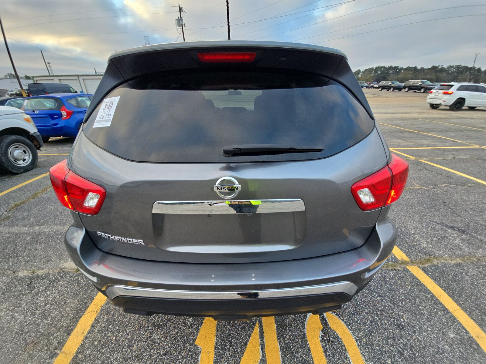 2017 Nissan Pathfinder S FWD