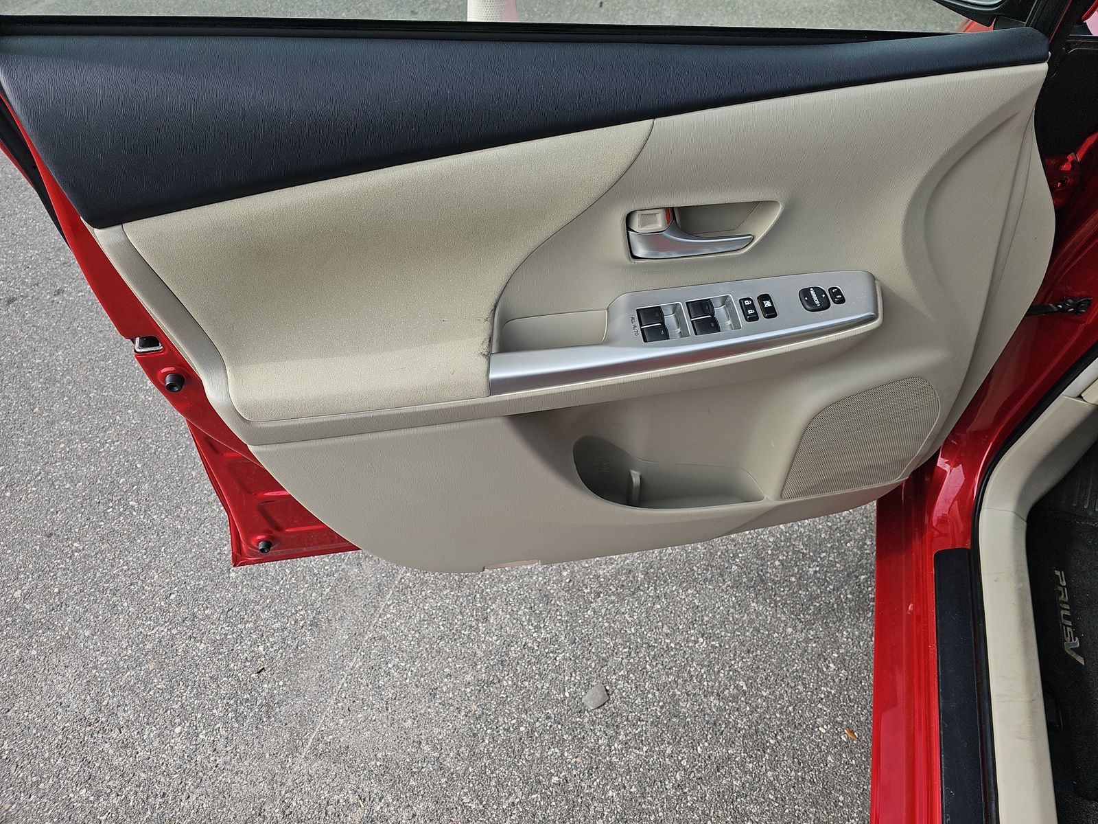 2012 Toyota Prius v Two FWD