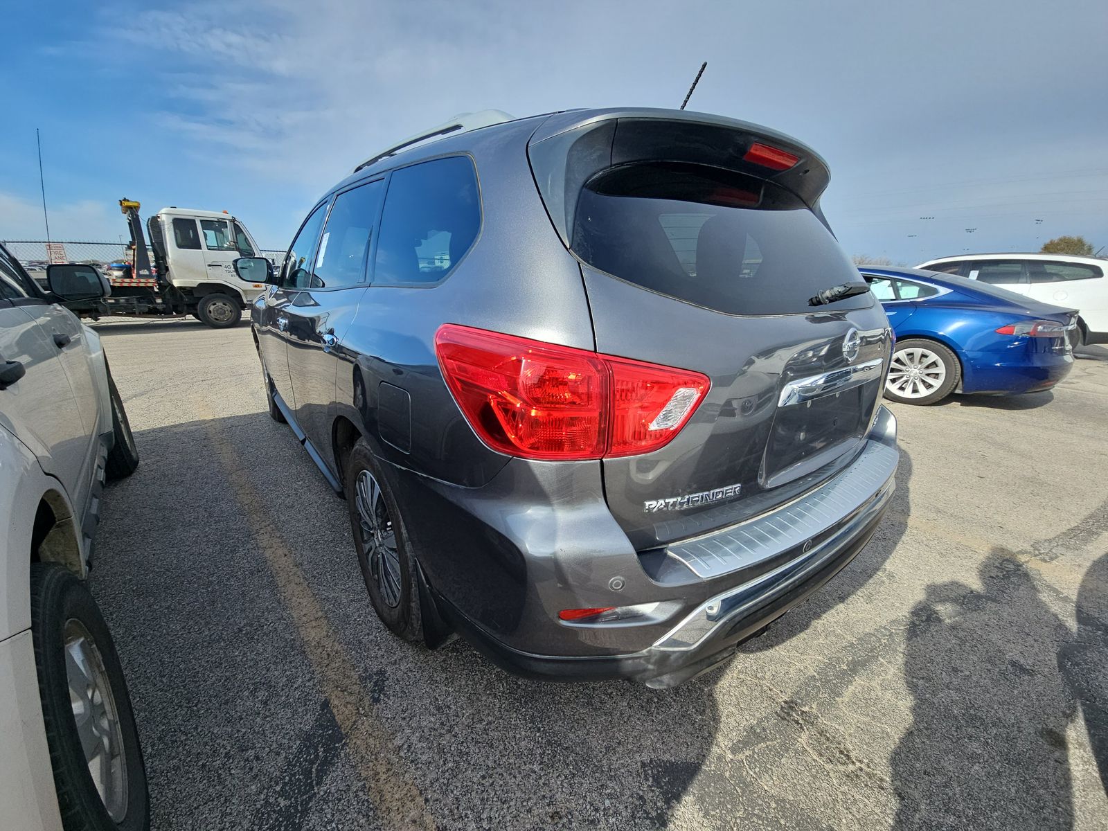 2017 Nissan Pathfinder SV AWD
