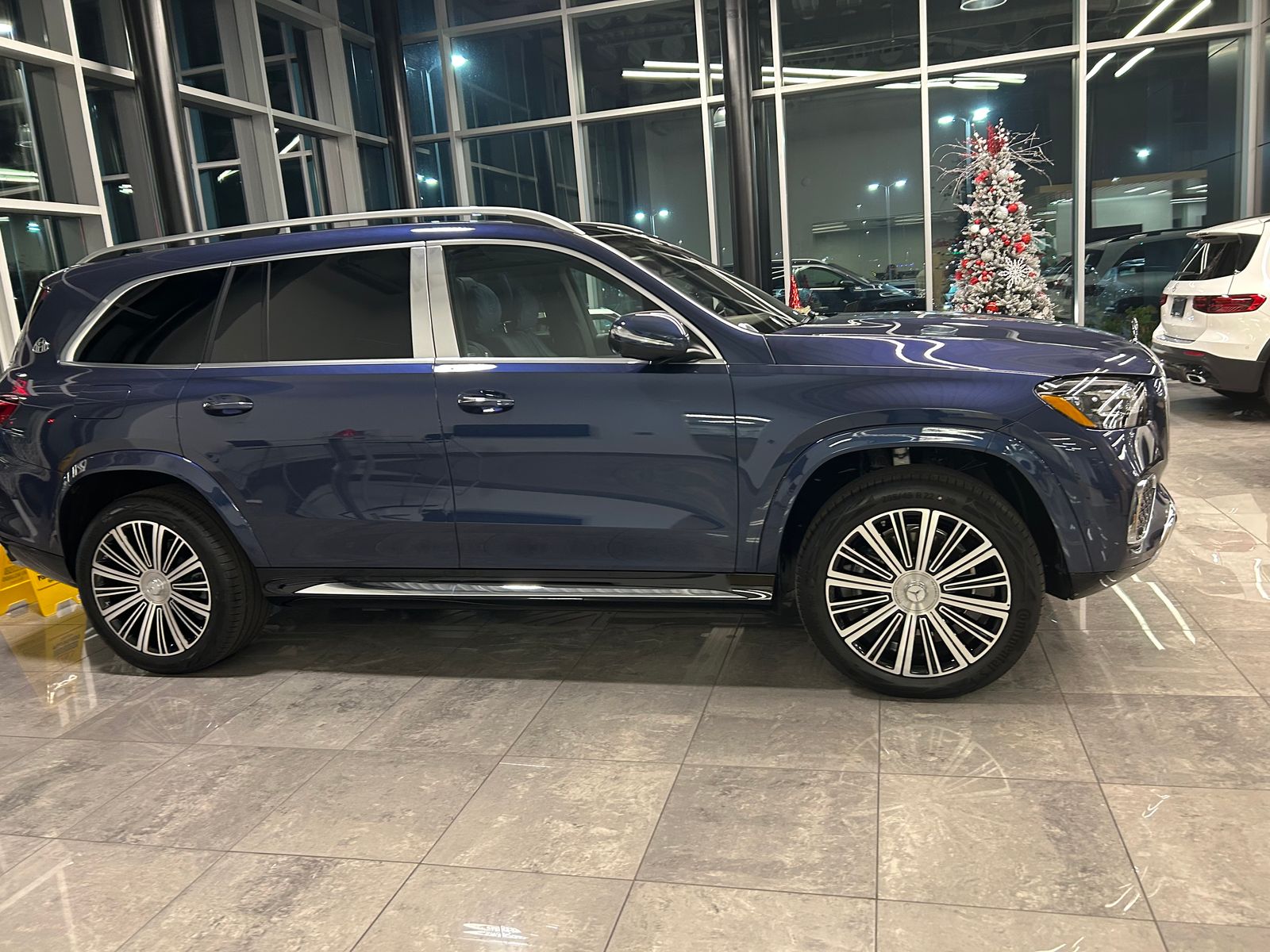 2025 Mercedes-Benz GLS 600 4MATIC