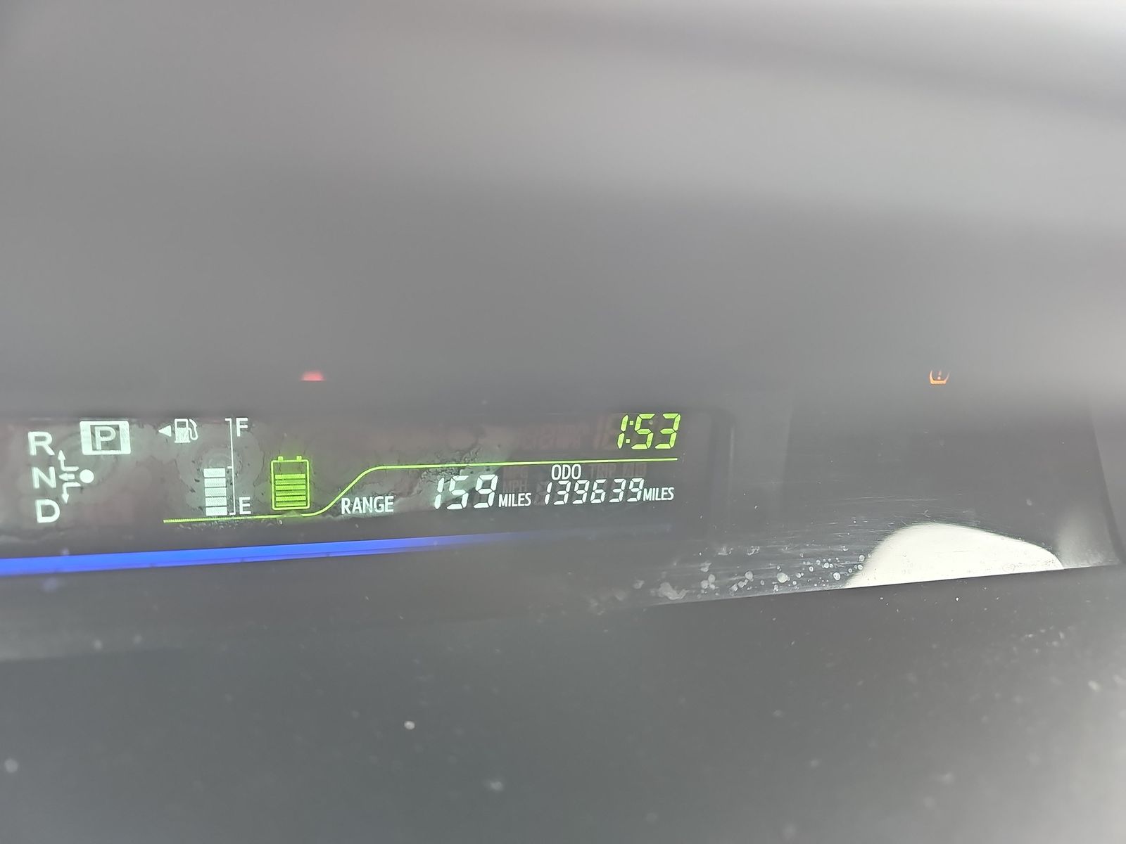 2014 Toyota Prius v Two FWD