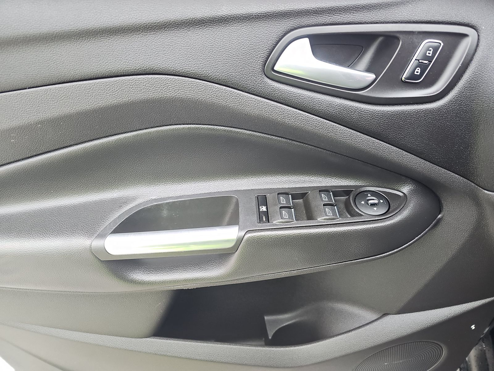 2015 Ford C-MAX Hybrid SE FWD