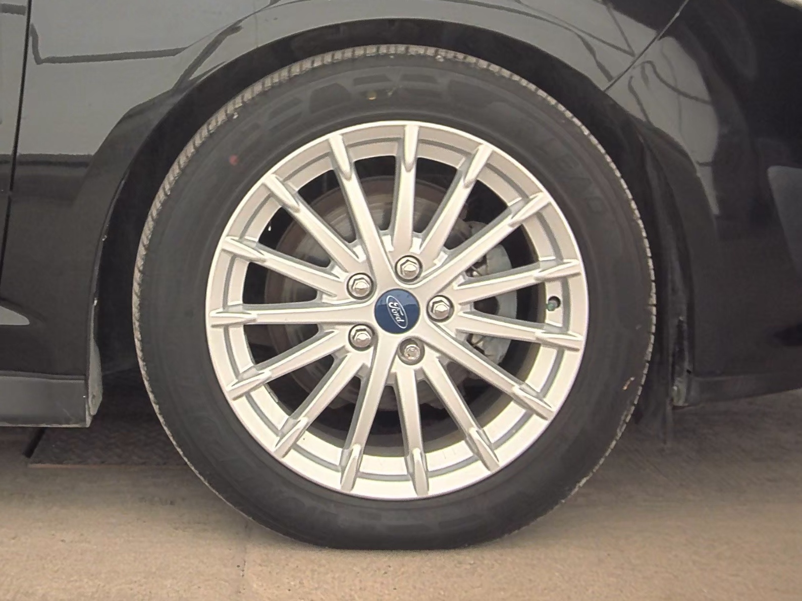 2015 Ford C-MAX Hybrid SE FWD