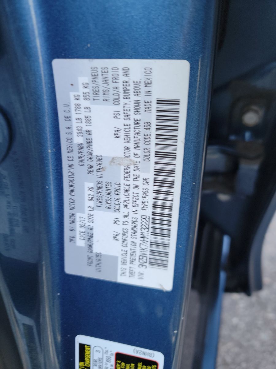 2017 MAZDA MAZDA3 Sport FWD