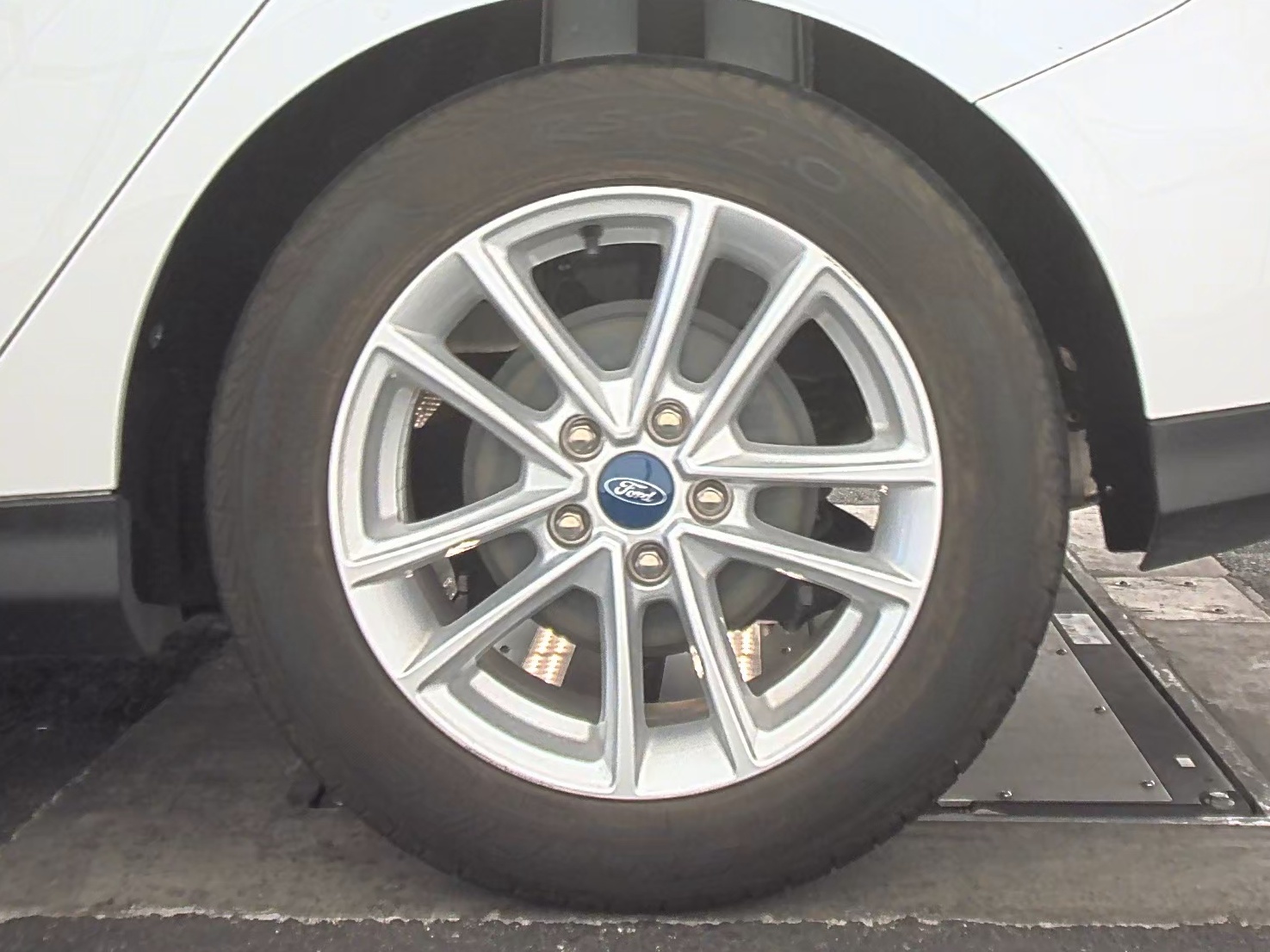 2017 Ford Focus SE FWD