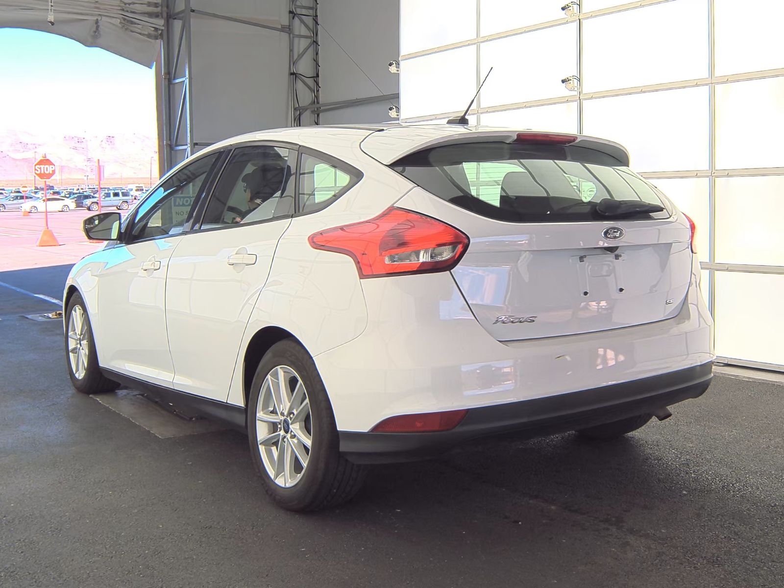 2017 Ford Focus SE FWD