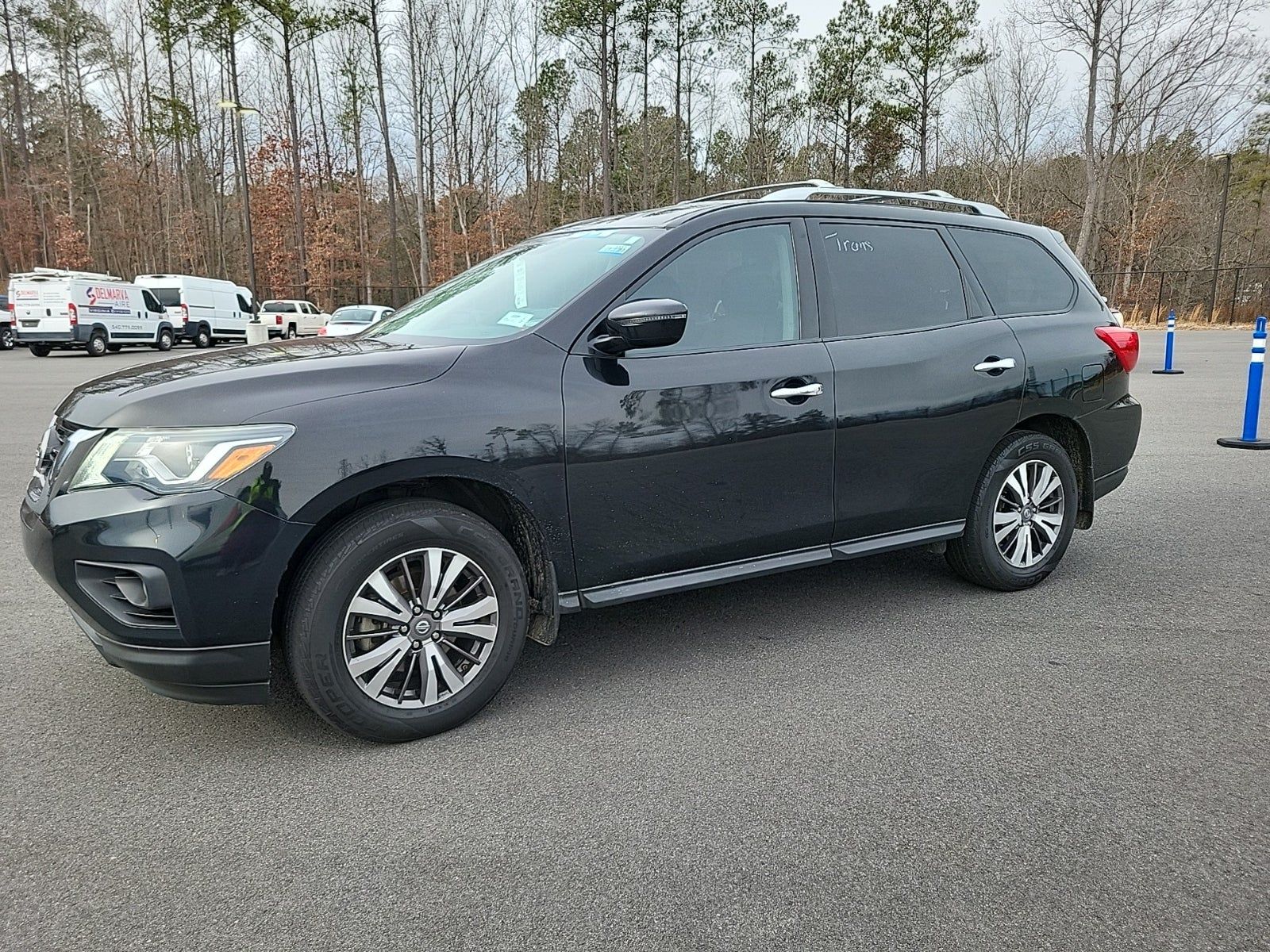 2017 Nissan Pathfinder SV AWD